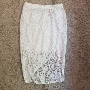 Bisou Bisou White Lace Asymmetrical Pencil Skirt